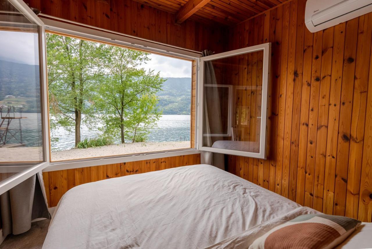 Chalet Alessandrini - Private Lakeside Beach Tenna Exterior foto